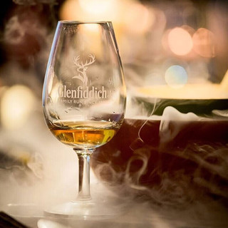 格兰菲迪（GLENFIDDICH）格兰菲迪 GLENFIDDICH 单一麦芽苏格兰威士忌 斯佩塞 洋酒 格兰菲迪30年700mL