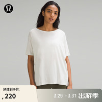 lululemon 丨Back in Action 女士短袖 T 恤 LW3FHNS 米白色