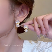 TMOWO 珍珠耳环韩国个性简约扇形耳钉感气质银针耳饰小香风