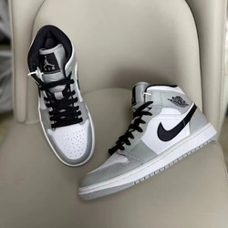 NIKE 耐克 Air Jordan 1 Mid AJ1 男子中帮篮球休闲板鞋 554724-092 新灰白 41