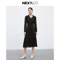 NEXY.CO 奈蔻 2024春季黑色垂顺飘逸百褶拼接连衣裙女中长款