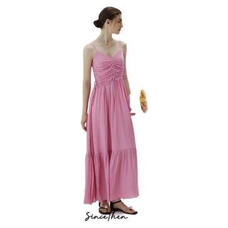 女士法式粉色吊带裙