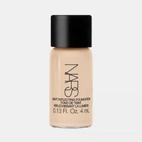 NARS 纳斯 超方瓶粉底液4ml（体验装）