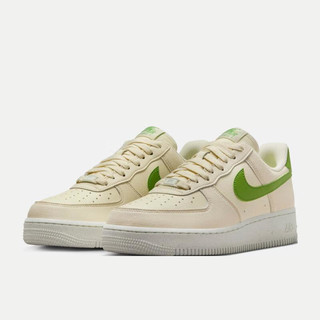 NIKE 耐克 AIR FORCE 1 '07 NN 女子空军一号运动鞋 DV3808-102 39