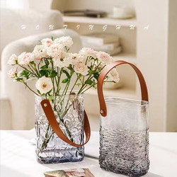盛世泰堡 北欧玻璃花瓶插花瓶仿真花客厅装饰摆件切口手提皮革16cm