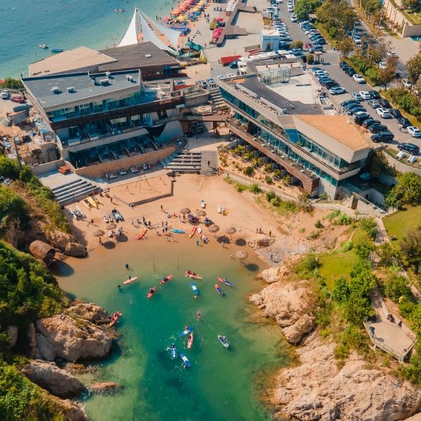 尾单大捡漏，有效期没几天了！大连四时鲸语海滩度假酒店 海景·日出跃层庭院套房3晚套餐（含每日欢迎小食+入住水果）