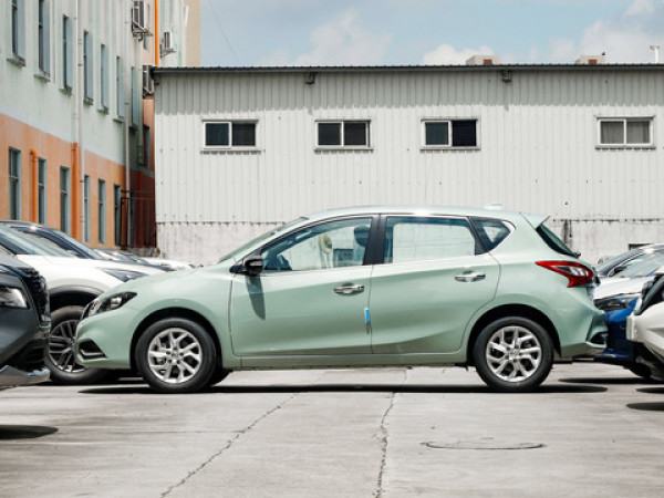 nissan东风日产骐达tiida