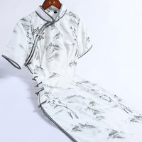 戚薇国风水墨画山水长款改良旗袍2024年轻款少女复古修身可穿   米色 M