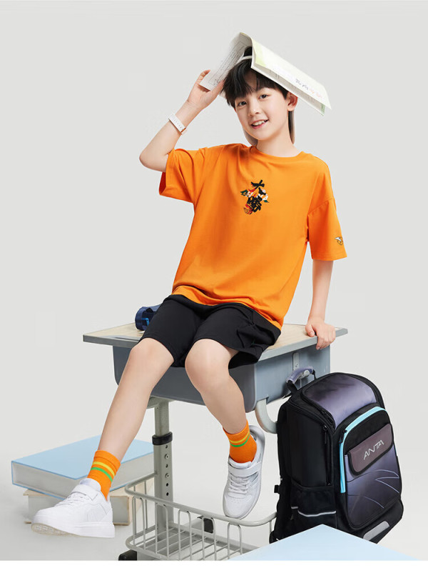 安踏儿童短袖男童装2024年夏季潮流印花针织短t儿童舒适t桖 梦幻黑-5