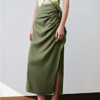 UR2024夏季新款女装时尚不规则立体设计感褶皱半裙UWH540028 深棕绿