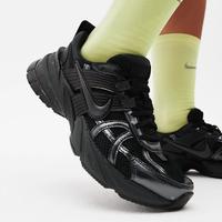 限尺码：NIKE 耐克 V2K RUN 女子运动鞋 FD0736-001 41