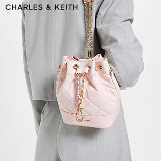 CHARLES&KEITH24夏新品绗缝菱格链条水桶包双肩包女CK2-10701506 Light Pink M