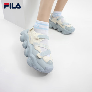 FILA 斐乐女鞋FRAGOLA摩登凉鞋2024夏季时尚休闲草莓凉鞋 奶白/珍珠蓝-GP 35.5
