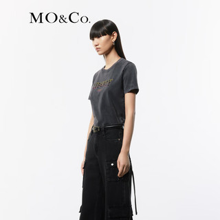 MO&Co.2024夏赛博印花套色脏染棉质短袖圆领T恤MBD2TEET07 深灰色 S/160