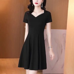 赫本风连衣裙短袖2023新款V领黑色职业裙子女夏装修身显瘦小黑裙