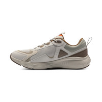 UNDER ARMOUR 安德玛 Charged Vantage Se 男子休闲运动跑步鞋 3028446-101 卡其色 40.5