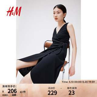 H&M女装连衣裙2024夏季休闲风围裹设计V领无袖中长裙1210941 黑色 155/80 XS