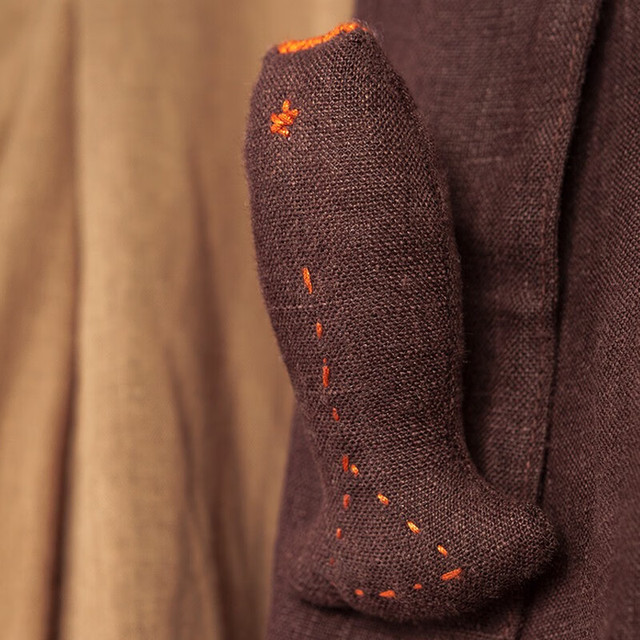 知筆墨 知笔墨秋纯亚麻做旧复古宽松版型休闲风衣 双层口袋无扣缝线外套 饰品木鱼棕色 均码