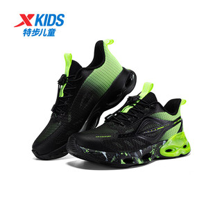 特步儿童男童鞋夏季透气旋钮扣中大童跑步鞋运动鞋子 黑/荧光青柠绿 35码
