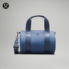 lululemon 丨Knit Nylon Mini 针织尼龙桶型行李包 LU9BRAS 绿洲蓝 O/S