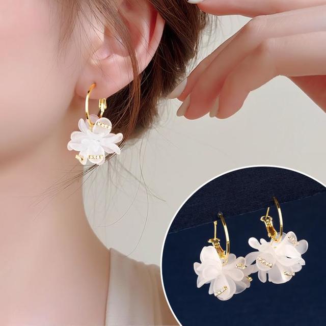 D’ORLAN 朵岚 白色花朵耳环银针爆款超仙冷淡风高级感小众设计耳饰耳钉