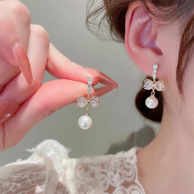 Lily&Lotty 蝴蝶结温柔风小众设计耳钉2024年高级感个性轻奢时尚耳饰