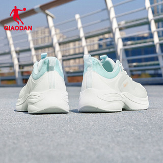 乔丹QIAODAN运动鞋女跑步鞋舒适健步慢跑鞋夏季透气 乔丹白/天际蓝 38.5