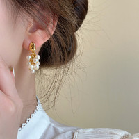 Trendolla 银针法式复古轻奢珍珠葡萄耳钉轻奢简约气质耳环个性小众甜美耳饰 珍珠葡萄银针-白色