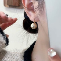 MOEFI 茉妃 复古法国设计淡水珍珠耳环耳钩S925银针轻奢感气质优雅耳饰女 香槟珍珠耳钩