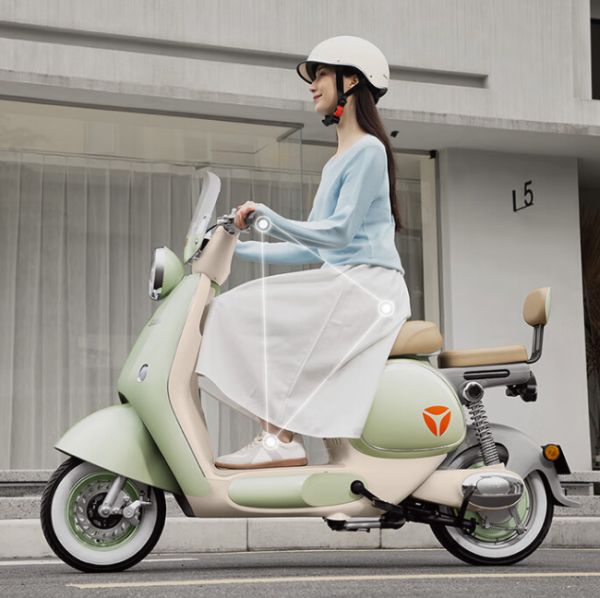 爆款清单通勤出游实用型电动车天花板雅迪电动车购车推荐