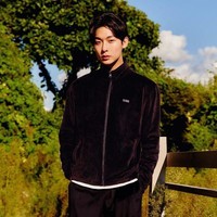 FILA 韩国直邮Fila 运动中长裤／短裤 [新世界总店] 毛 拉链 男士 上衣