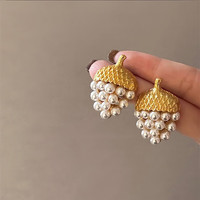 Trendolla s925銀針鑲珍珠金色小松果耳環時尚飾品質感法式小眾耳釘氣質耳飾