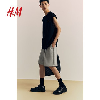 H&M男装休闲裤2024夏宽松版型褶裥短卫裤1226358 混灰色 165/72 XS