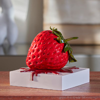 K11ArtStore K11周松艺术家限量发行500体《万物之爱》草莓雕塑摆件收藏礼物