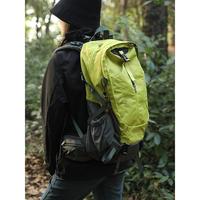 迪卡侬户外徒步登山背包轻便双肩包专业轻量化大容量旅行防水
