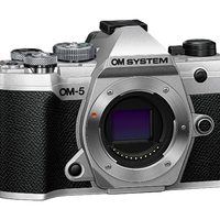 移動專享：OM SYSTEM OM-5 銀色微型三分之四系統相機 戶外相機