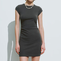URBAN REVIVO 女装简约气质捏褶修身短袖连衣裙 UWL740059 深灰 S