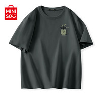 名创优品（MINISO）纯棉t恤男夏季2024衣服青少年亲肤透气时尚宽松大码冰感短袖 深灰(生机胸标) 4XL(体重205-230斤)