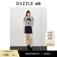 DAZZLE地素 T恤2024夏女装遐想娃娃印花正肩短袖上衣 浅灰色 XS