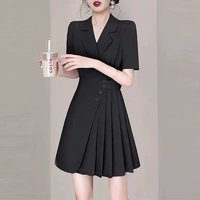 法式小众黑色西装连衣裙女2024夏季新款赫本风收腰显瘦洋气百褶裙