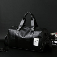 美杜 旅行包男手提大容量运动包独立鞋仓商务短途出差行李包 黑色