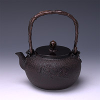 鶴壽堂日本铸铁壶 纯手工无涂层天然养生南部铁器素款山石小花款砂铁壶煮水煮茶壶茶具