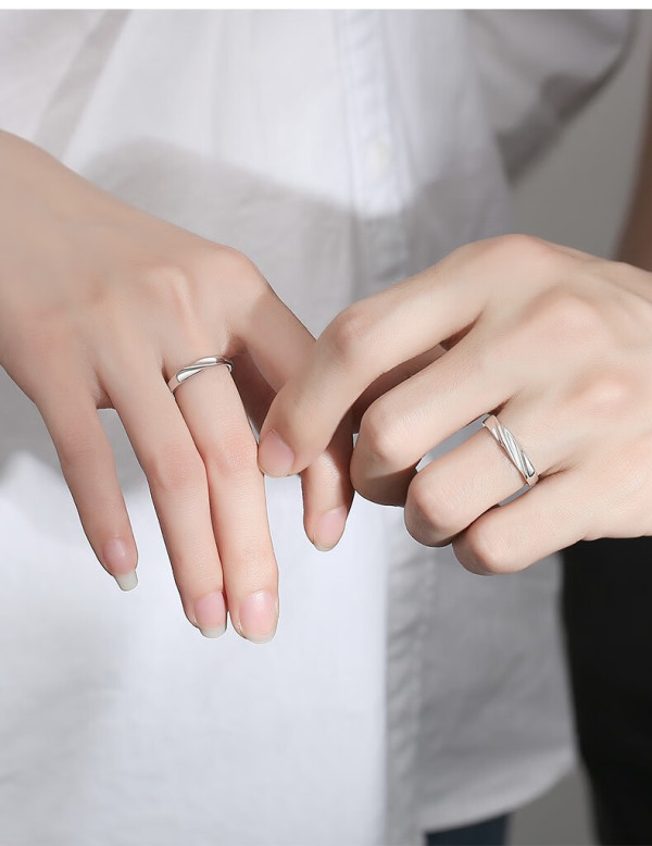 梦芊汐925银戒指闭口一对男女简约素圈对戒 共度爱河对戒