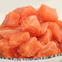 鲜有汇聚 冰鲜三文鱼肉丁500g 可做三文鱼炒饭辅食 三文鱼色拉