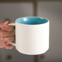 和风四季 北欧釉下彩纯色彩陶瓷杯水杯简约情侣饮料咖啡杯家用牛奶杯子 （内湖蓝）马克杯 1个 380ml