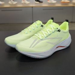 lining李宁2024男子新款超轻21绿色反光42丝高回弹轻质缓震跑鞋arbu