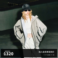 MO&Co.【钟楚曦同款】24春新品户外宽帽檐连帽多口袋宽松外套MBD1COTT16