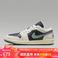 NIKE耐克Air Jordan 1 Low 中性运动鞋刺绣板鞋DC0774-001 36