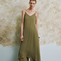URBAN REVIVO 女士法式度假风肌理感吊带连衣裙 UWH740095 灰绿 S