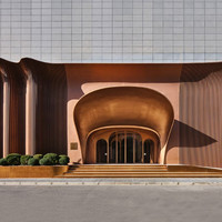 就在豫园隔壁，周末不加价！上海外滩花间堂·愉园 经典大床房1晚套餐（含双早+欢迎水果+晚安甜汤+旅拍等）